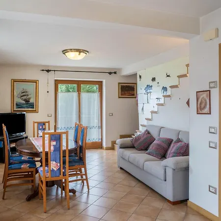 Fiore Apartment